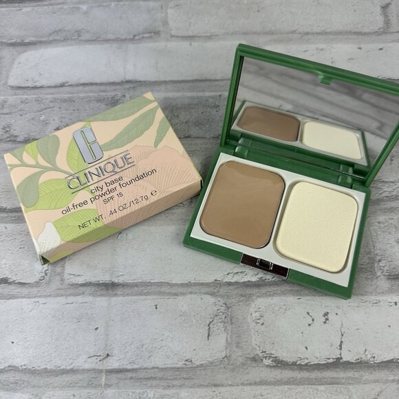 Clinique 12.7g City Base Oil-Free Powder Foundation SPF 05 Neutral NEW - Picture 1 of 4